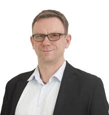 Instructors with expertise in business and law