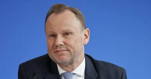 Hamburgs Innensenator Grote durfte AfD Radikalisierung und  Holocaust-Relativierung vorhalten