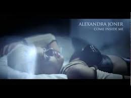 Sendt i god kveld norge på tv 2 i desember 2014. Alexandra Joner