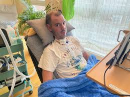 Tener un familiar que presente una forma hereditaria de la enfermedad es un factor de riesgo de ela. Jorge Enfermo De Ela Al Gobierno Le Pedimos Que Den Las Ayudas Correspondientes A Una Enfermedad Tan Cruel Hora 14 Fin De Semana Cadena Ser