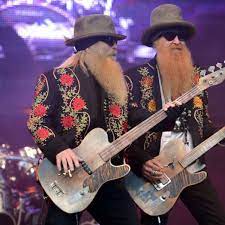 Der zweite mann mit dem bart ist tot. Zz Top Diese Jungs Haben Keinen Bart Konzertkritik Tollwood Tollwood