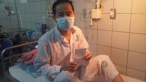 Lãnh đạo bệnh viện thông tin, có một số người có trình độ tiến sĩ, được phong hàm phó giáo sư. Bá»‡nh Viá»‡n Báº¡ch Mai Du Co 1 Bá»‡nh Nhan CÅ©ng Tá»• Chá»©c Báº§u Cá»­
