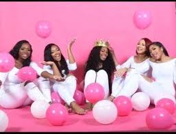 Squad Goals Girls Birthday Photoshoot Ideas With Friends 55 Ideas For Birthday Photoshoot Ideas With Friends 18th Birthday Photoshoot 21st Birthday Photoshoot 16th Birthday Outfit
