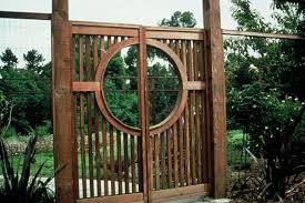 Http Www Chrishechtdesign Com Cms Images Stories Photos Arbors Fencing A Entry Gate Open Look Jpg Wooden Garden Gate Garden Gate Design Fence Gate Design