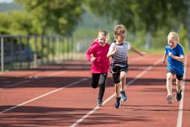 Wähl dann die fotos aus, die zu den aussagen passen. Sportarten Fur Kinder Die Besten Sportarten Fur Madchen Jungs