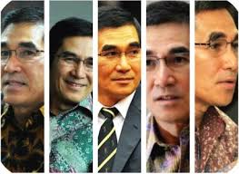 Mulianya Hamdan Zoelva, Hinanya Akil Mochtar