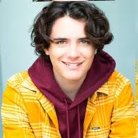 500+ "Leeder" profiles