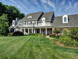 204 Loganberry Court Jefferson County 204 Loganberry Court Louisville Ky 40207 United States Louisville With Images Foreclosed Homes First Time Home Buyers Home Loans