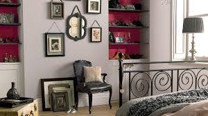 Get fantastic red room ideas on red home decor and decorating with red with these photos and tips. Red Bedrooms Red Decorating Paint Ideas Dulux