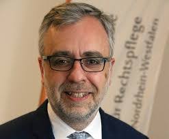 Daniel Wich's Instagram, Twitter & Facebook