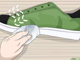 Comment Nettoyer Des Semelles En Caoutchouc En 2020 Caoutchouc Chaussures Propres Nettoyant