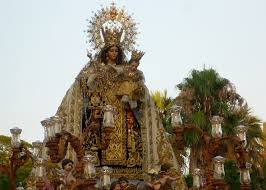 Virgen santísima del carmen, yo deseo que todos sin excepción, se cobijen bajo tu sombra protectora de tu santo escapulario y que todos estén unidos a ti madre mía, por los estrechos y. Virgen Del Carmen Festival Spanish Fiestas