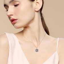 Amazon.com: ONEFINITY Collar con dije de estrella de David de plata de ley  con dije de estrella de David, joyería cristiana judía para mujer, Plata  esterlina, No es una piedra preciosa :