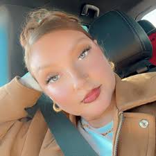 Beautiful transformation! ❤️🍑❤️ • • • #before #after #transformation  #eljefe #Dralvarez #BBL #plastic #plasticsurgeon #miami #miamiplastic  #booty #brazilianbuttlift #goals #newbooty