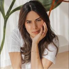 Eve Bliss's Instagram, Twitter & Facebook