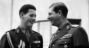 4 aprilie 1953) a fost rege al romniei ntre 8 iunie 1930 i 6 septembrie 1940, cnd a trecut prerogativele sale regale n favoarea fiului su mihai. Regele Carol Al Ii Lea Va Fi Reinhumat AlÄturi De Fiul SÄu Regele Mihai