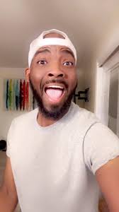 U REMIND ME! Usher #iamasound #thezacklandry #reels #viral #singer  #viralvideos #throwback #usher