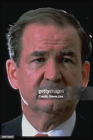 944 Pat Buchanan Photos & High Res Pictures