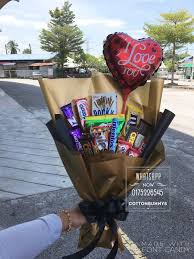 Regalos Para El 14 De Febrero 2019 Para Hombres Manualidades Para El 14 De Febrero Para Vender Con Chocolates Regalos Creativos Para Novio Regalo Para Novia Manualidades Regalos De Cumpleanos Para Novio