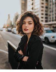 Short curly hairstyles will be the best option for this season of christmas and new year. Short Brown Curly Hair Hair Styles Brown Curly Hair Short Hair Styles