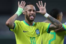 Neymar e cripto: jogador usa camiseta de Satoshi Nakamoto