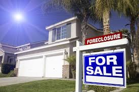 Whether It Is A Commercial Or Residential Real Estate Property Always Hire A Well Experienced Real Estate Agen Lely Resort Real Estate Australia We Buy Houses