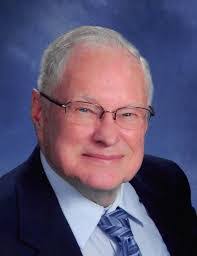 Edward Howe's Instagram, Twitter & Facebook