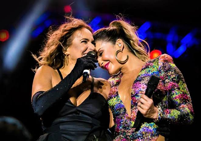 Resultado de imagem para CLAUDIA LEITTE E DANIELA MERCURY"