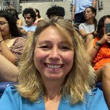 Jennifer McKinstry (@jennmckins)