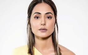 Her funeral is set to take place on wednesday. Hina Khan Thanks Her Instagram Family For Crossing 13 Million Followers