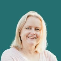 Kelly Weekes ACC (ICF), ILM, Dip Coaching