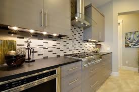 أي بلاط للاختيار في المطبخ كيفية اختيار اللون المناسب ونوع بلاط السيراميك