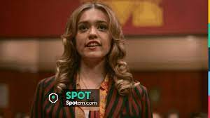 Aimee lou wood, who plays aimee gibbs in the netflix series, was speaking at a bafta tv awards q&a when she talked about the possibility of making creative contributions to season four's plot. Aimee Gibbs Aimee Lou Wood Striped Blazer As Seen In Sex Education S01e05 Spotern