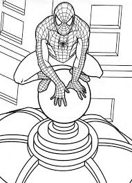 Su identidad secreta es peter parker un joven neoyorquino que adquiere asombrosos poderes tras ser picado por una araña radiactiva. Dibujo Para Colorear De Spiderman