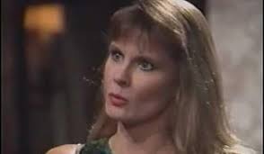 Well todays her birthday it's GH's own Lynn Herring's birthday 🎉 today &  we all know well familiarly whom plays the long running soap 🧼 character  Lucy Coe Lynn does & shes