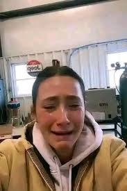 Beautiful Laura farms yes/no