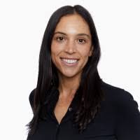 Lizzie Crowe's Instagram, Twitter & Facebook