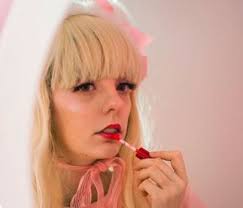 Ich habe 25.000 € ausgegeben, um WIE MEINE PUPP EN AUSZUSEHEN