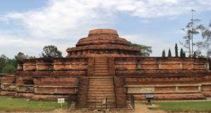 Candi ini berjarak sekira 128 km dari kota pekanbaru, ibu kota provinsi riau 1. Sejarah Candi Muara Takus Singkat Paling Lengkap Sejarah Lengkap