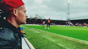 Brentford community stadium is a stadium in brentford, west london , that is the home of both premier league club brentford and premiership rugby club london irish. á… Noch Einmal Beim Brentford Fc Im Griffin Park Londonblogger De