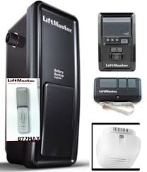 Homeadvisor's garage door opener installation cost guide gives average prices for automatic garage door openers and motors. 8500 And 877max Liftmaster Myq Elite Series Side Mounted Garage Door Opener