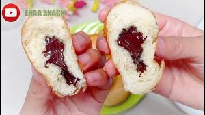Selain enak untuk dinikmati, pisang juga memiliki kandungan nutrisi yang baik bagi tubuh. Roti Goreng Simplel Enak Dan Lembut Anti Gagal Isi Coklat Pisang Takaran Sendok Cuma Di Aduk Youtube