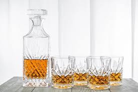To understand the value of empty decanters, first you have to look at the history of decanters. Best Selling Square Glass Bourbon 5 Pieces Whiskey Decanter Set Buy Whiskey Decanter Set Bourbon Decanter Set Square Glass Decanter Set Product On Alibaba Com