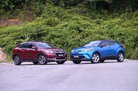 Rdm standard on ex and above. Battle Of The Compact Suvs Honda Hr V Versus Toyota C Hr Carsifu