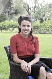 El Tiempo Entre Costuras The Seamstress Great Book And Great Series Roupas Costuras Vestidos