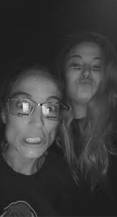 THEEEEE MRS. BRAT 🩷🩷🩷🩷