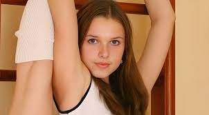 Carmen Fox (Actress) Age, Wiki, Bio, Height, Photos, Weight, Career, Net  Worth and More in 2023 | Fox actress, Carmen, Actresses