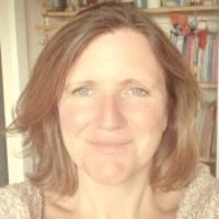 200+ perfiles de «Cloughley»