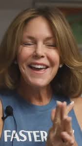 How she did it 👇 You're only one decision away from a totally different  life. Becca's decision to apply for her own 1:1 Five-0 Fierce and Fit  Program changed her life. 😣