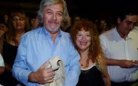 Juan (adrián suar) está muy deprimido por todo lo que le dijo aurora (natalia oreiro) y encuentra la andrea del boca, adrián suar, rita cortese, fernando siro, jorge rivera lópez, lucrecia capello. Murio La Actriz Lilian Keller Madre De Adrian Suar A Los 74 Anos Espectaculos